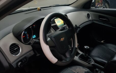 Chevrolet Cruze II, 2011 год, 750 000 рублей, 7 фотография