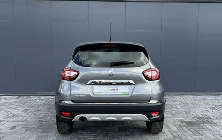 Renault Kaptur I рестайлинг, 2017 год, 1 345 000 рублей, 4 фотография