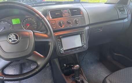 Skoda Fabia II, 2011 год, 730 000 рублей, 6 фотография