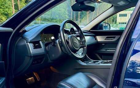 Jaguar XF II, 2020 год, 2 800 000 рублей, 8 фотография