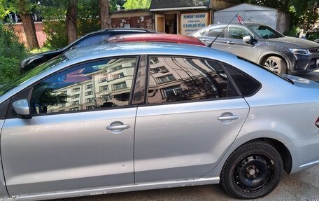 Volkswagen Polo VI (EU Market), 2012 год, 370 000 рублей, 2 фотография