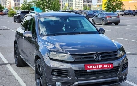Volkswagen Touareg III, 2011 год, 1 990 000 рублей, 3 фотография