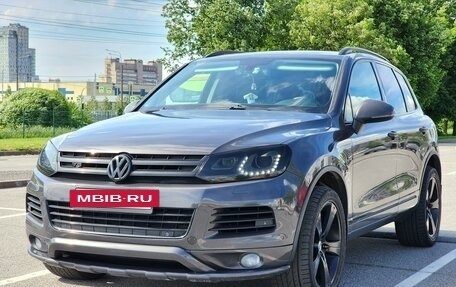 Volkswagen Touareg III, 2011 год, 1 990 000 рублей, 6 фотография