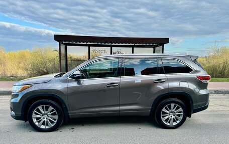 Toyota Highlander III, 2014 год, 2 850 000 рублей, 5 фотография