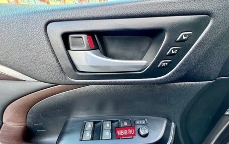 Toyota Highlander III, 2014 год, 2 850 000 рублей, 16 фотография