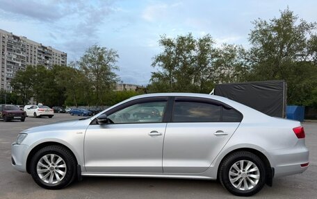 Volkswagen Jetta VI, 2013 год, 1 070 000 рублей, 2 фотография