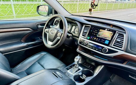 Toyota Highlander III, 2014 год, 2 850 000 рублей, 29 фотография