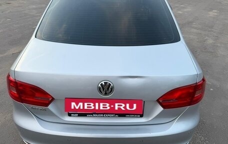 Volkswagen Jetta VI, 2013 год, 1 070 000 рублей, 5 фотография