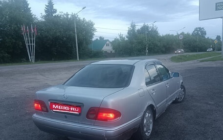 Mercedes-Benz E-Класс, 1998 год, 151 000 рублей, 4 фотография