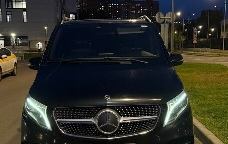 Mercedes-Benz V-Класс, 2020 год, 4 750 000 рублей, 2 фотография