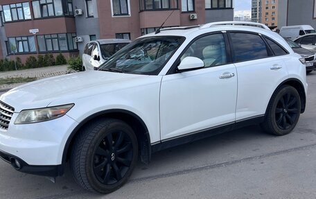 Infiniti FX I, 2005 год, 700 000 рублей, 2 фотография