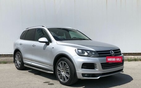Volkswagen Touareg III, 2011 год, 2 015 000 рублей, 3 фотография