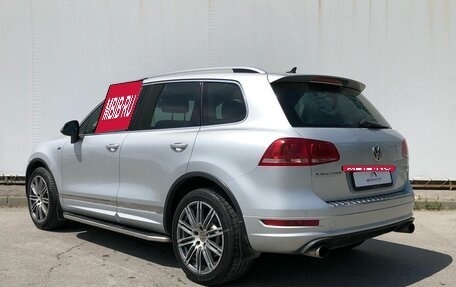 Volkswagen Touareg III, 2011 год, 2 015 000 рублей, 4 фотография