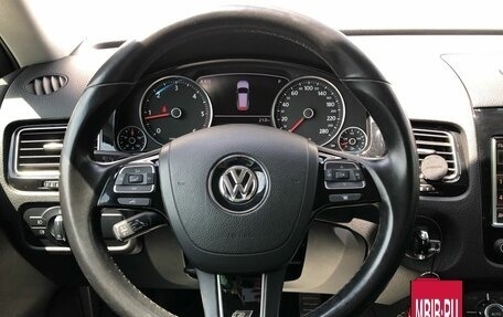 Volkswagen Touareg III, 2011 год, 2 015 000 рублей, 11 фотография