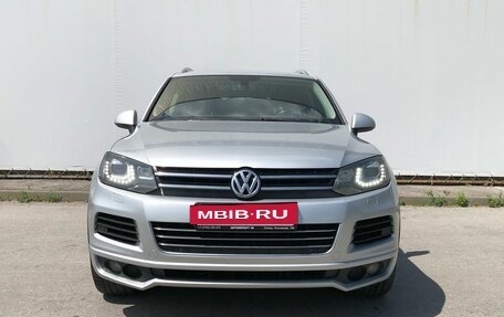 Volkswagen Touareg III, 2011 год, 2 015 000 рублей, 7 фотография