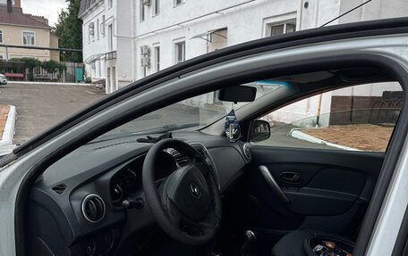 Renault Logan II, 2015 год, 445 000 рублей, 5 фотография