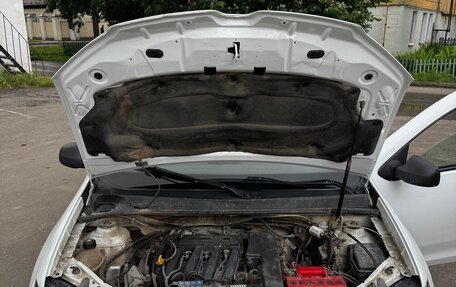 Renault Logan II, 2015 год, 445 000 рублей, 7 фотография