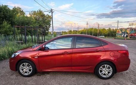 Hyundai Solaris II рестайлинг, 2011 год, 650 000 рублей, 2 фотография