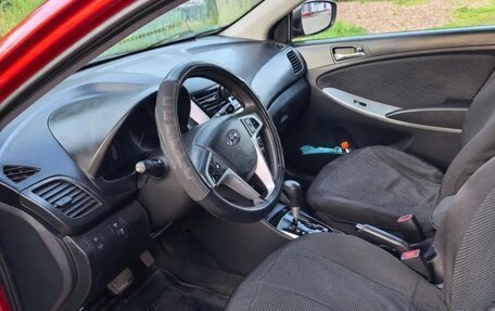 Hyundai Solaris II рестайлинг, 2011 год, 650 000 рублей, 5 фотография