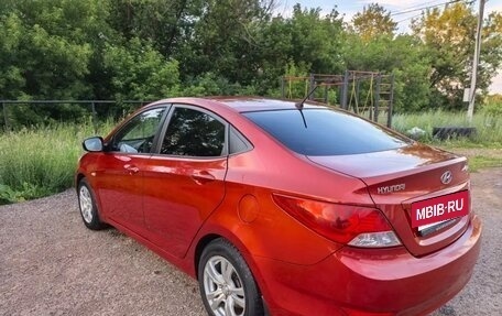 Hyundai Solaris II рестайлинг, 2011 год, 650 000 рублей, 9 фотография