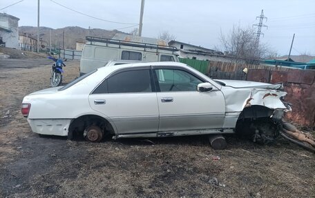 Toyota Crown, 2000 год, 10 000 рублей, 3 фотография