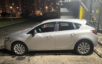Opel Astra J, 2010 год, 740 000 рублей, 1 фотография