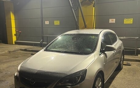 Opel Astra J, 2010 год, 740 000 рублей, 2 фотография