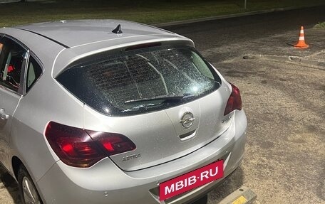Opel Astra J, 2010 год, 740 000 рублей, 5 фотография