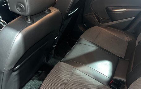 Opel Astra J, 2010 год, 740 000 рублей, 9 фотография