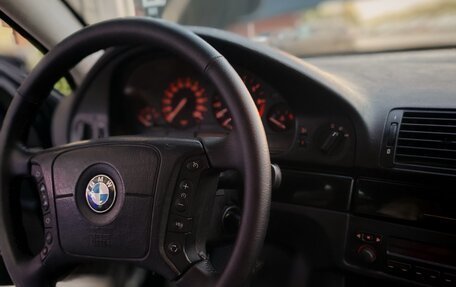 BMW 5 серия, 2000 год, 670 000 рублей, 24 фотография