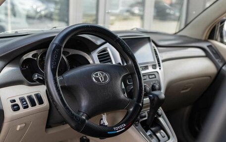 Toyota Highlander III, 2001 год, 860 000 рублей, 11 фотография