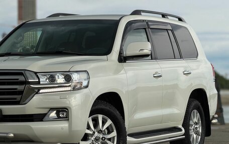Toyota Land Cruiser 200, 2017 год, 6 700 000 рублей, 8 фотография