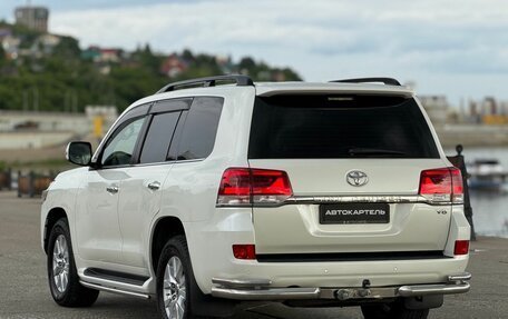 Toyota Land Cruiser 200, 2017 год, 6 700 000 рублей, 21 фотография