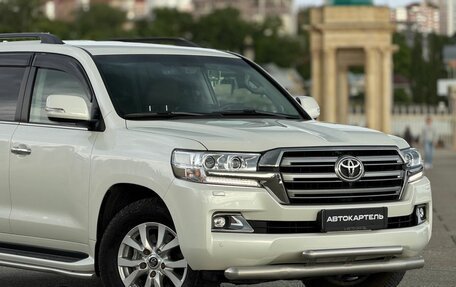 Toyota Land Cruiser 200, 2017 год, 6 700 000 рублей, 14 фотография