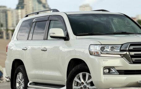 Toyota Land Cruiser 200, 2017 год, 6 700 000 рублей, 15 фотография