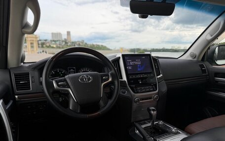 Toyota Land Cruiser 200, 2017 год, 6 700 000 рублей, 36 фотография