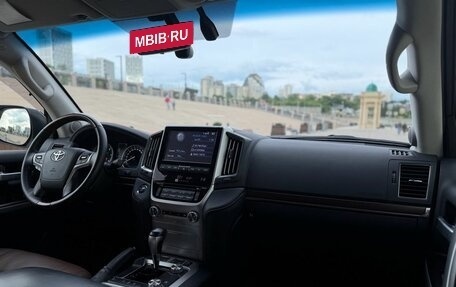 Toyota Land Cruiser 200, 2017 год, 6 700 000 рублей, 32 фотография