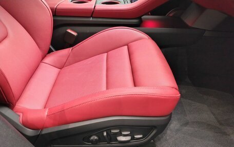 Porsche Taycan I, 2023 год, 18 900 000 рублей, 30 фотография