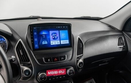 Hyundai Tucson III, 2010 год, 1 300 000 рублей, 12 фотография