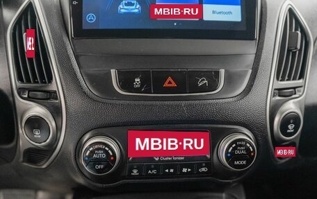 Hyundai Tucson III, 2010 год, 1 300 000 рублей, 14 фотография