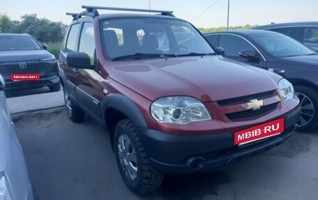 Chevrolet Niva I рестайлинг, 2014 год, 575 000 рублей, 4 фотография