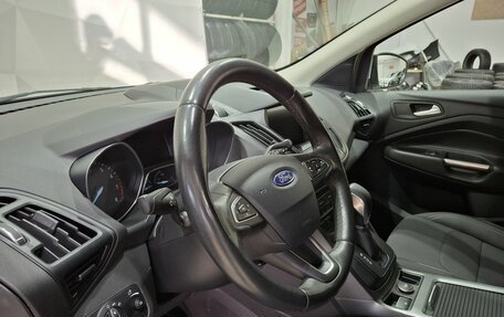 Ford Kuga III, 2017 год, 1 900 000 рублей, 23 фотография