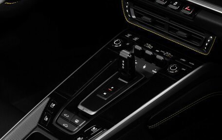 Porsche 911, 2020 год, 19 990 000 рублей, 34 фотография