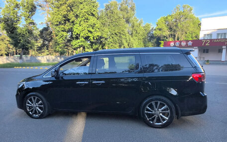 KIA Carnival III, 2019 год, 3 450 000 рублей, 3 фотография