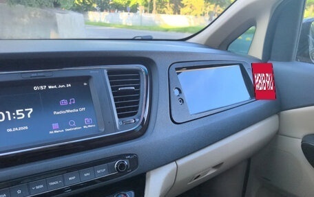KIA Carnival III, 2019 год, 3 450 000 рублей, 8 фотография