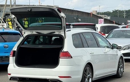 Volkswagen Golf VII, 2017 год, 1 610 999 рублей, 3 фотография