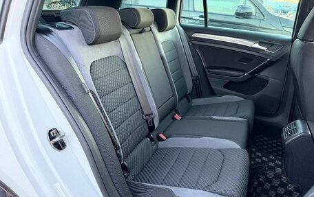 Volkswagen Golf VII, 2017 год, 1 610 999 рублей, 5 фотография