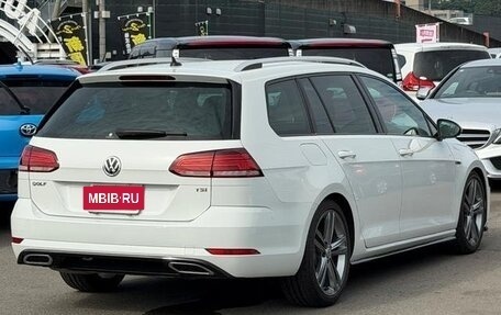 Volkswagen Golf VII, 2017 год, 1 610 999 рублей, 4 фотография