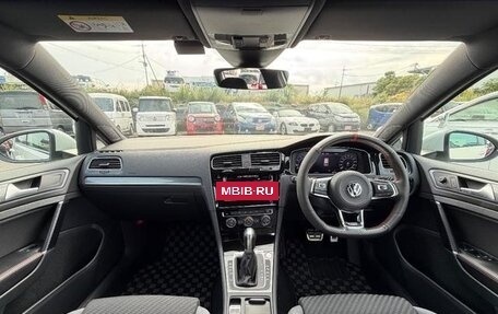 Volkswagen Golf VII, 2017 год, 1 610 999 рублей, 10 фотография