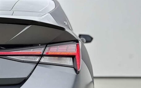 Hyundai Elantra, 2022 год, 1 550 000 рублей, 15 фотография